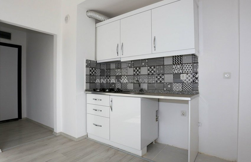 New Build Flats Close to Local Facilities in Antalya Center 18