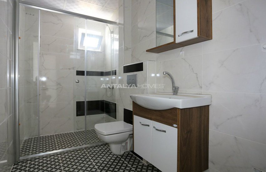 New Build Flats Close to Local Facilities in Antalya Center 22