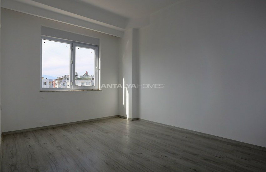 New Build Flats Close to Local Facilities in Antalya Center 23