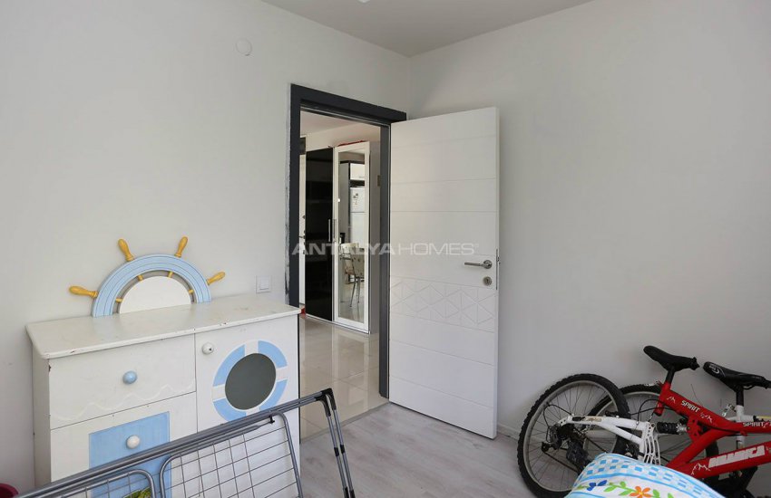 Antalya Property with Roomy Balconies in Konyaalti 26