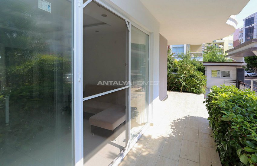 Antalya Property with Roomy Balconies in Konyaalti 28