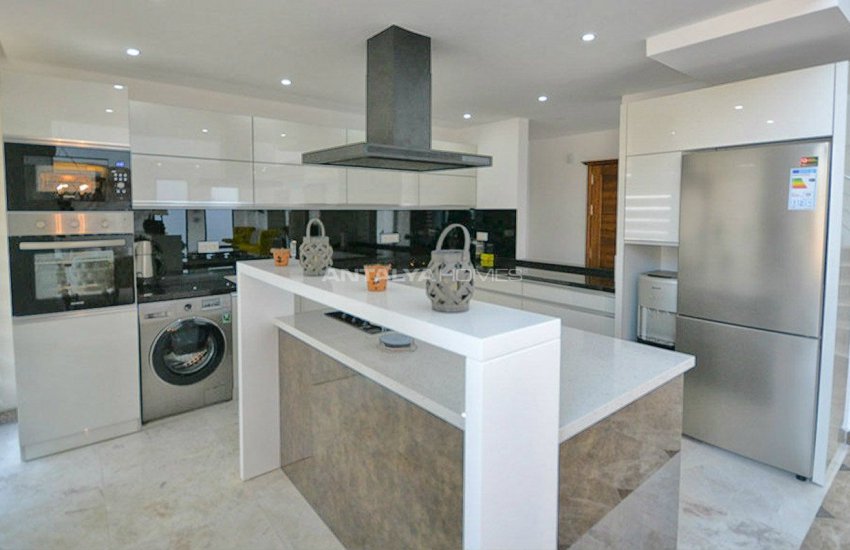 فيلا مطلة على البحر في كالكان مع الأثاث العصري 14