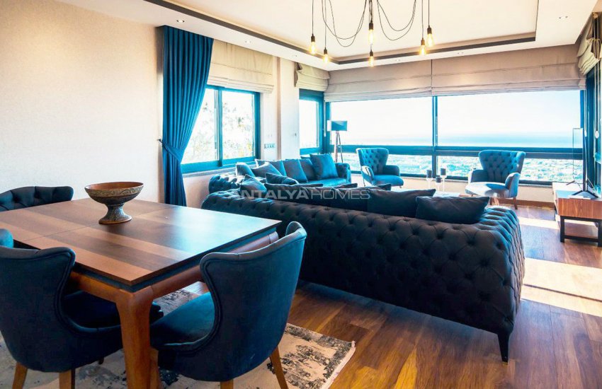 Glorious Sea and Castle View Triplex Villa in Alanya 20