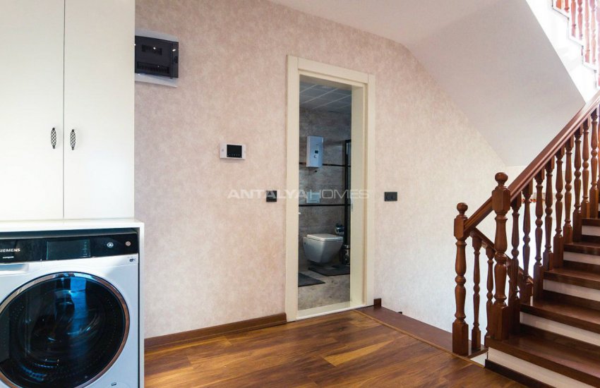 Glorious Sea and Castle View Triplex Villa in Alanya 33