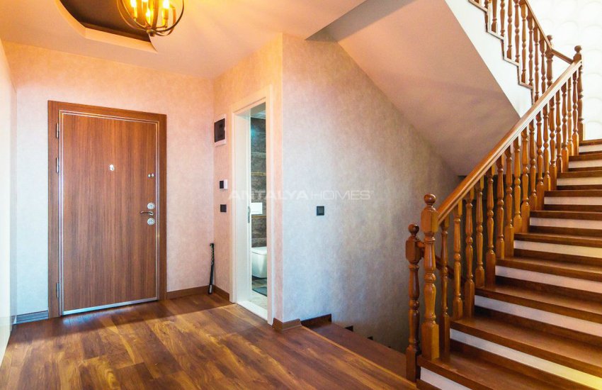 Glorious Sea and Castle View Triplex Villa in Alanya 34