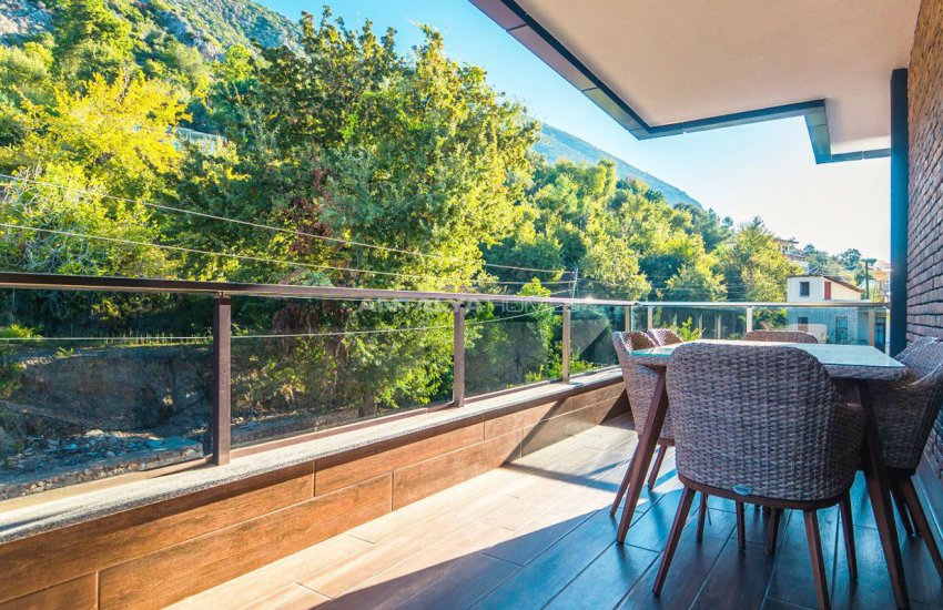 Glorious Sea and Castle View Triplex Villa in Alanya 38