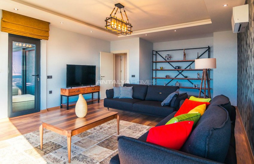 Glorious Sea and Castle View Triplex Villa in Alanya 23