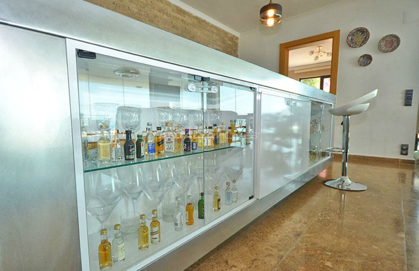 منزل الانيا مع اطلالة مفتوحة على البحر مع أثاث 15