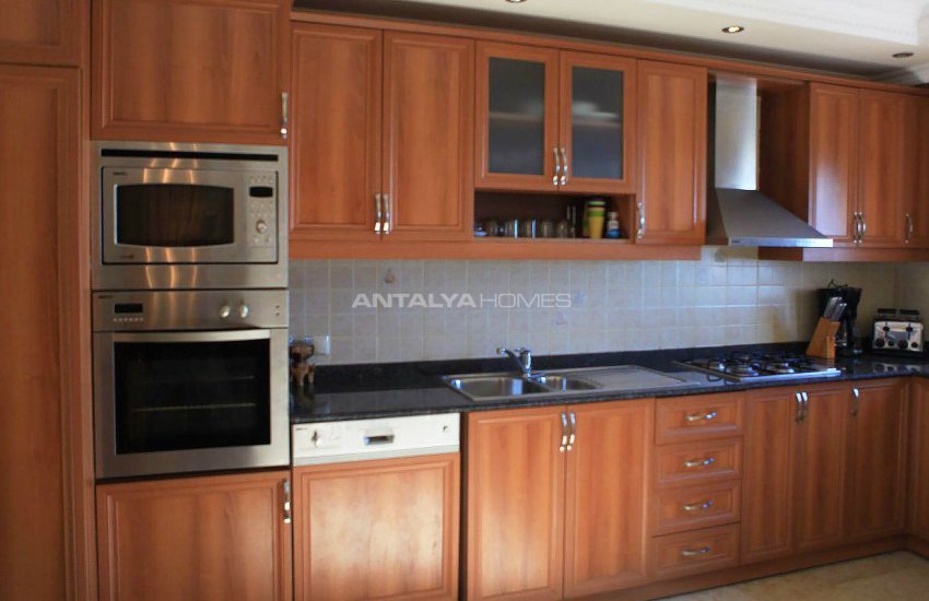 Family-sized Villa with Private Swimming Pool in Alanya 12