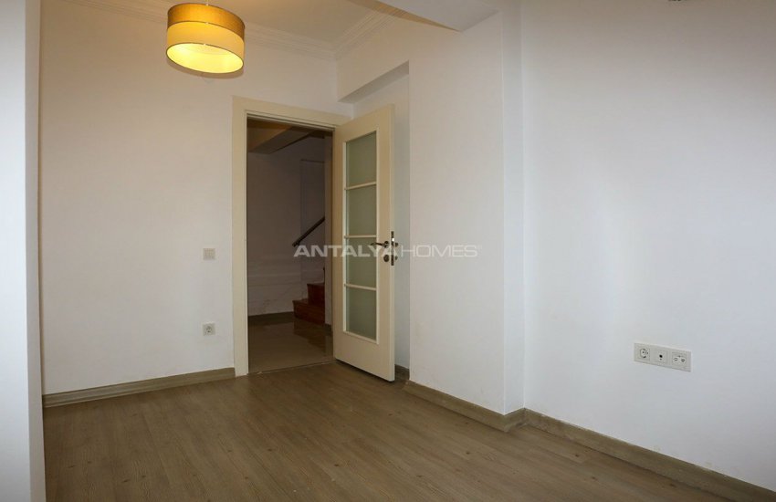 Muratpaşa'da Merkezi Konumda Fiyat Avantajlı Dubleks Daire 27