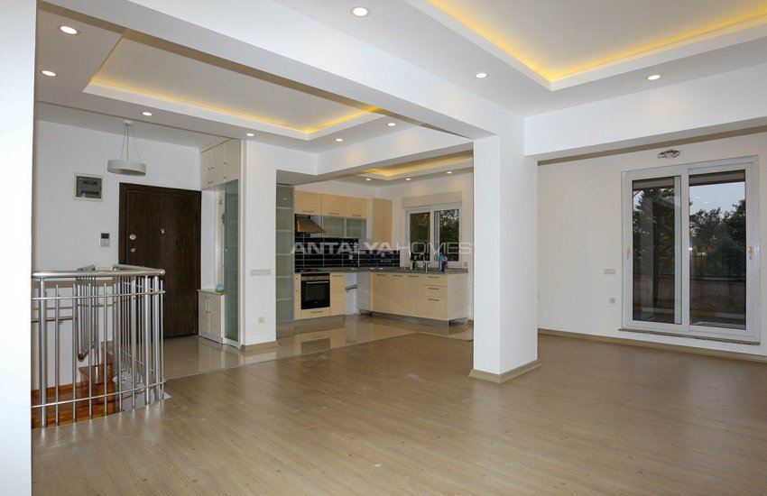 Muratpaşa'da Merkezi Konumda Fiyat Avantajlı Dubleks Daire 19