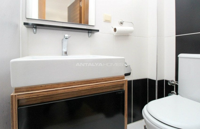 Lara'da Lüks Site Özelliklerine Sahip Satılık Daire 26