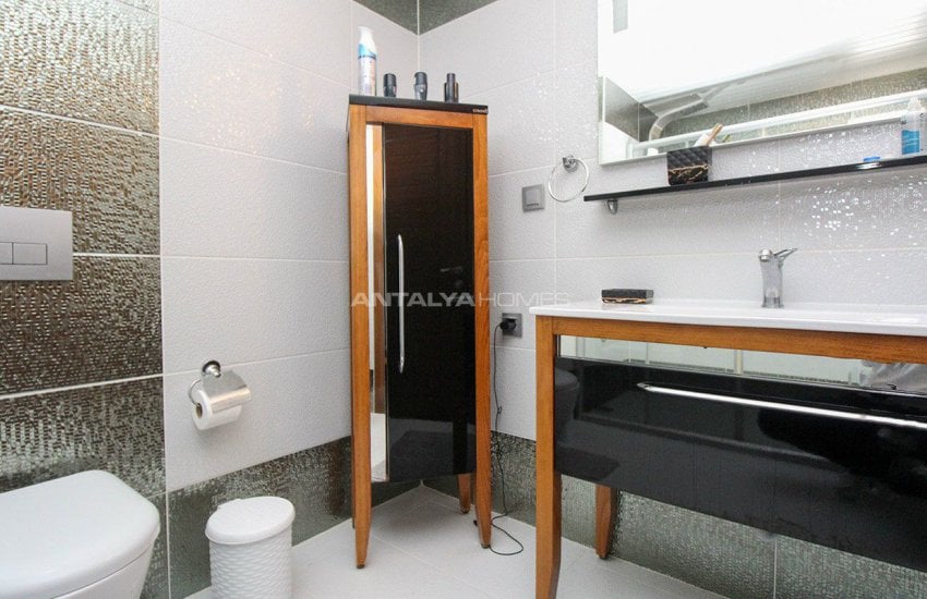 Lara'da Lüks Site Özelliklerine Sahip Satılık Daire 29