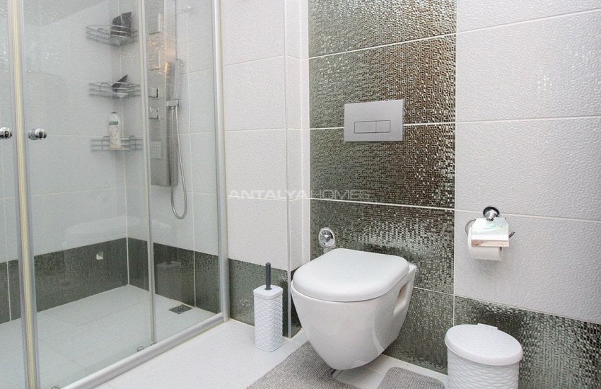 Lara'da Lüks Site Özelliklerine Sahip Satılık Daire 31