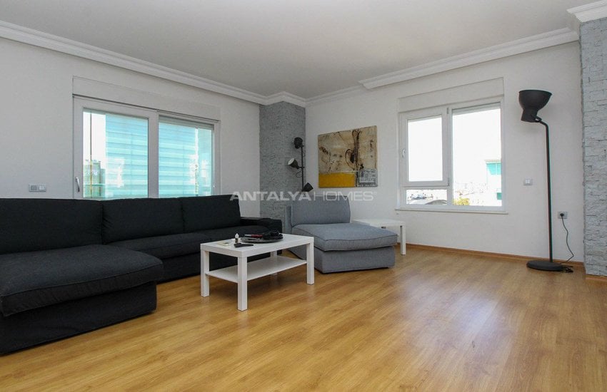 Lara'da Lüks Site Özelliklerine Sahip Satılık Daire 19