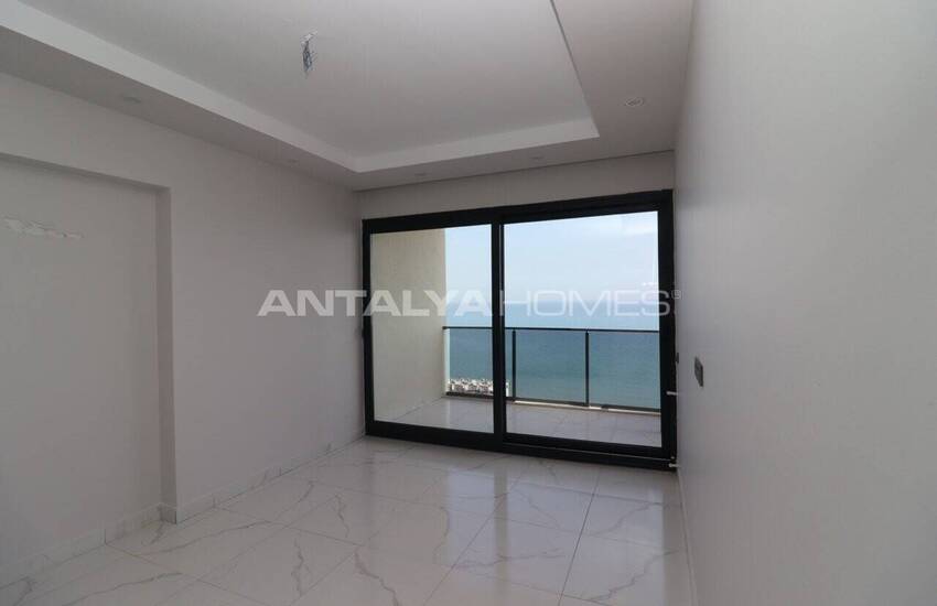 Sea and Forest Views Apartments in Çeşmeli 16