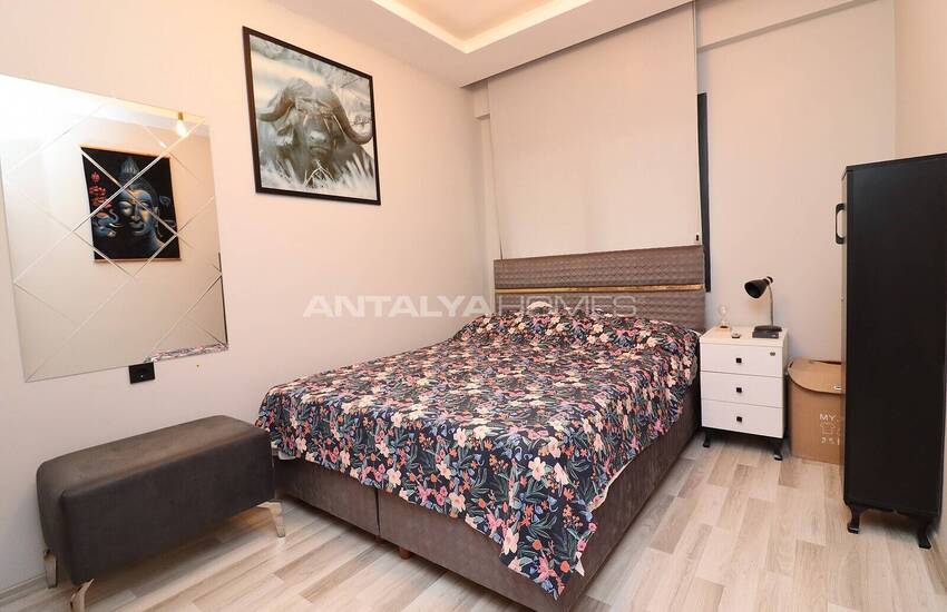 Flat with Private Garden Usage in Mersin Yenisehir 13