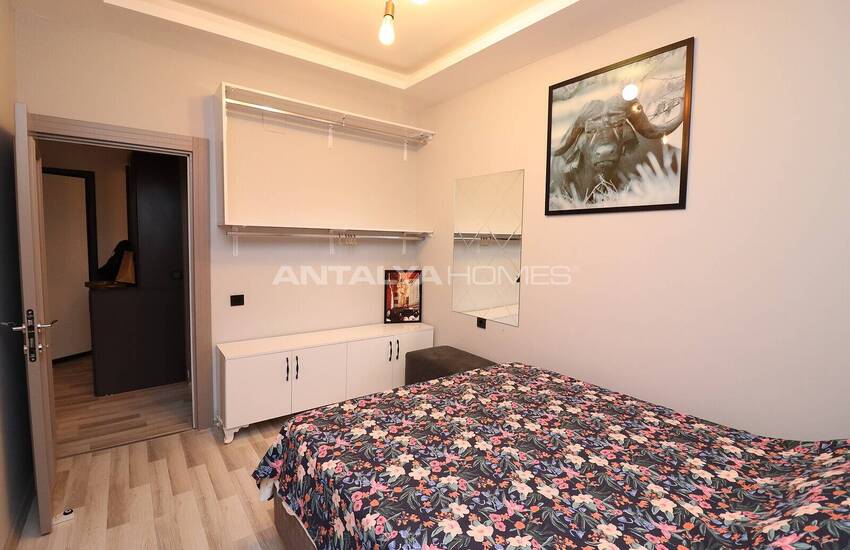 Flat with Private Garden Usage in Mersin Yenisehir 14