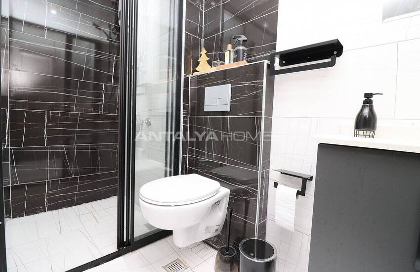Flat with Private Garden Usage in Mersin Yenisehir 16