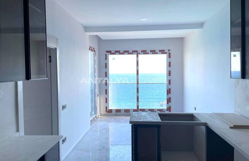 Wohnungen Im Boutique-komplex Mit Privatpier In Mersin Ayas 12