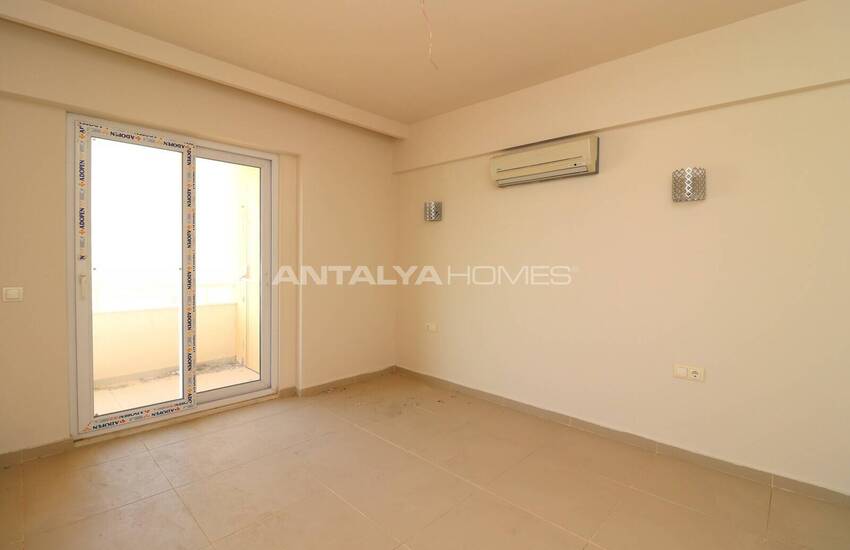 Квартиры в Комплексе с Личным Пляжем и Аквапарком в Мерсине 15