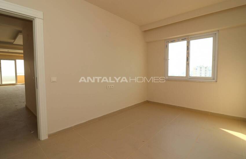 Квартиры в Комплексе с Личным Пляжем и Аквапарком в Мерсине 18