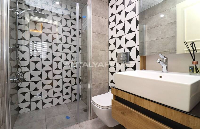 Apartments Suitable for Investment in Mersin Erdemli 12