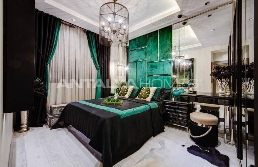 Mersin Yenişehir'de Şehir Manzaralı Satılık Daireler 13