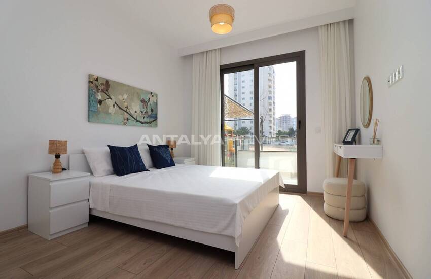 Sea and City View Apartments for Sale in Mersin Mezitli 15