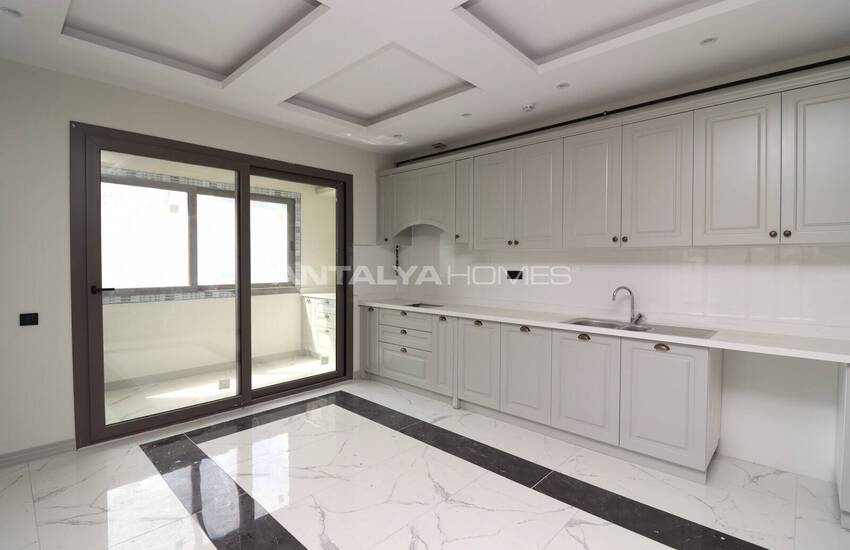 Ruime Woonkamers In Mersin Erdemli 10