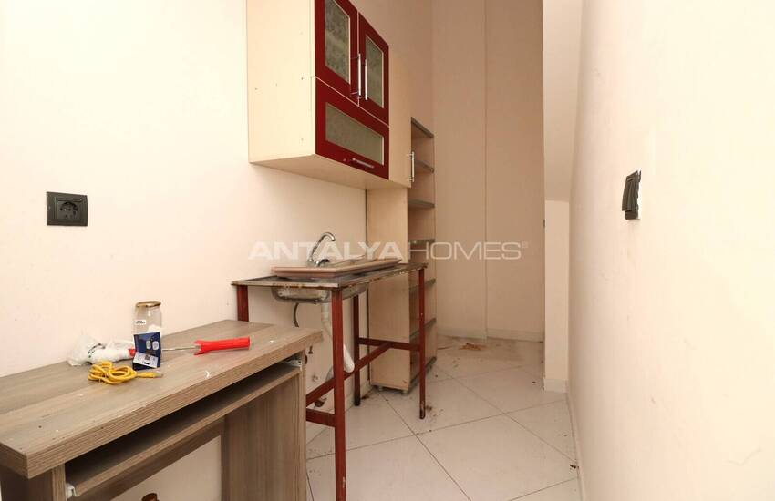 Centrally-located Shop Close to the Main Road in Mersin Erdemli 6