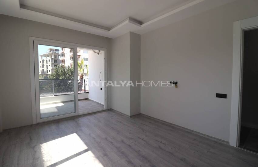Apartments in a Complex with Extensive Features in Mersin Erdemli 11