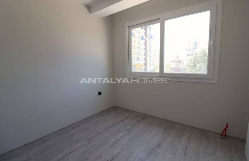 Apartments in a Complex with Extensive Features in Mersin Erdemli 23