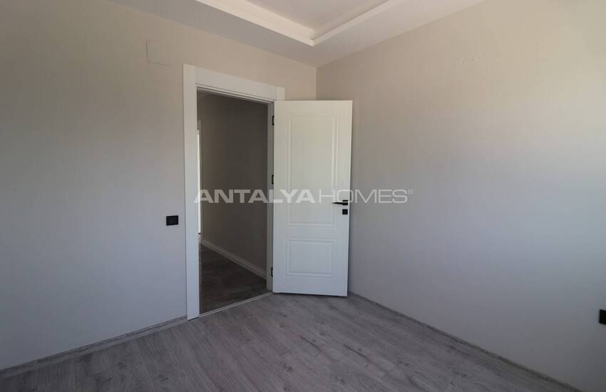 Apartments in a Complex with Extensive Features in Mersin Erdemli 24