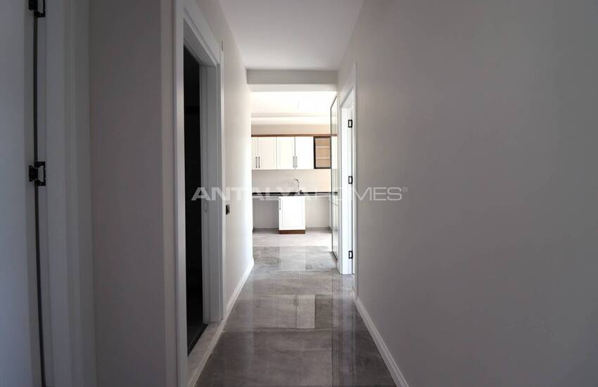 Apartments in a Complex with Extensive Features in Mersin Erdemli 31