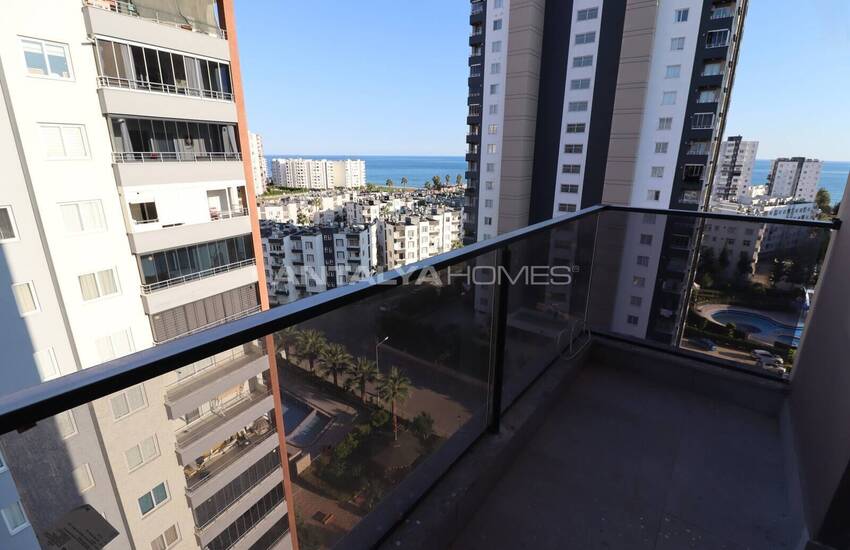 Mersin Tece'de Aquaparklı Site İçerisinde Şık Daireler 20