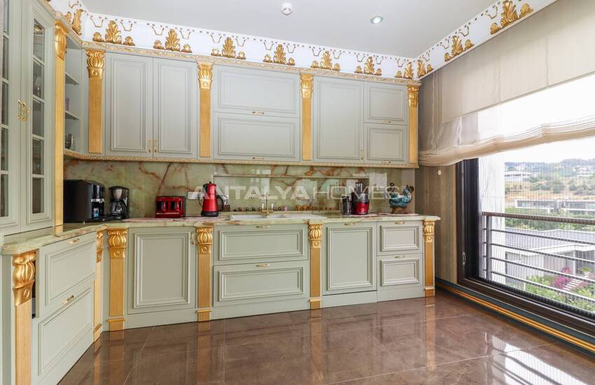 آپارتمان شیک 4 خوابه آماده تحویل در مرسین 21