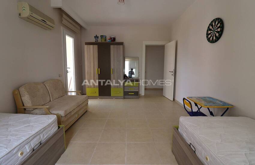 Immobilier Dans Une Résidence Avec Plage Privée À Mersin 24