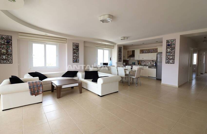 Immobilier Dans Une Résidence Avec Plage Privée À Mersin 16