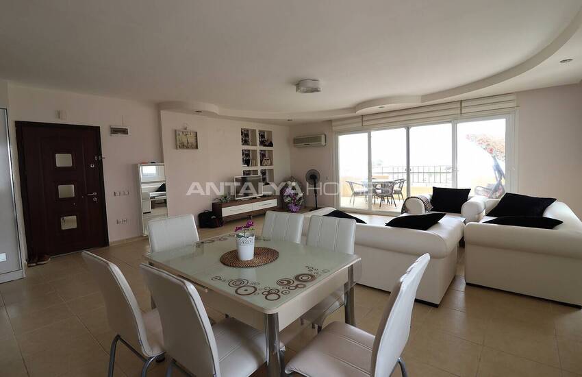 Immobilier Dans Une Résidence Avec Plage Privée À Mersin 17