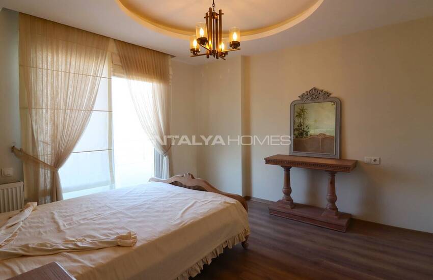 Tece'de Plaja Yürüme Mesafesinde Ebeveyn Banyolu Daireler 41