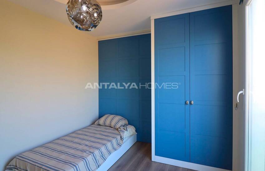 Tece'de Plaja Yürüme Mesafesinde Ebeveyn Banyolu Daireler 44