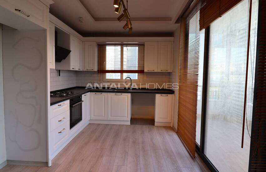 Tece'de Plaja Yürüme Mesafesinde Ebeveyn Banyolu Daireler 32