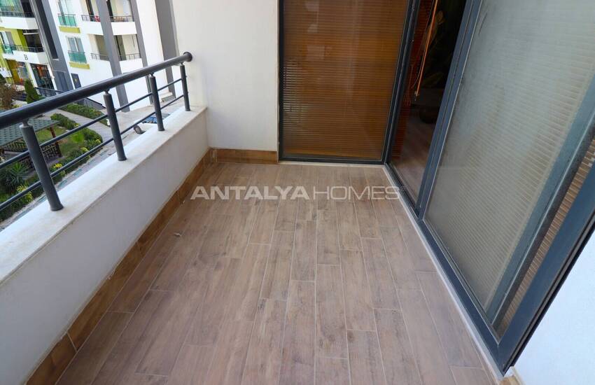 Tece'de Plaja Yürüme Mesafesinde Ebeveyn Banyolu Daireler 59