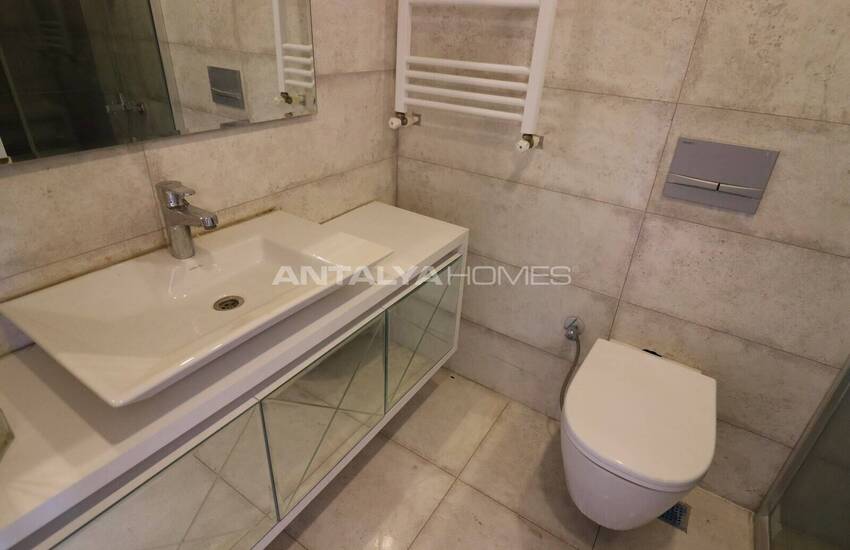 Tece'de Plaja Yürüme Mesafesinde Ebeveyn Banyolu Daireler 54