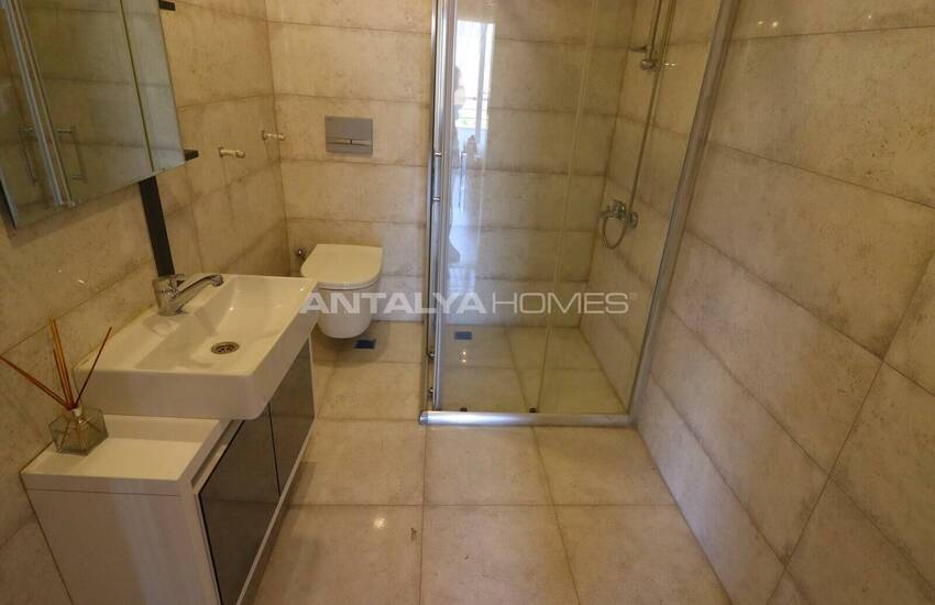 Tece'de Plaja Yürüme Mesafesinde Ebeveyn Banyolu Daireler 57