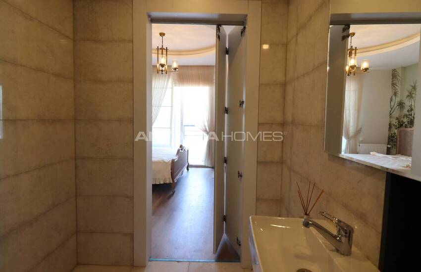 Tece'de Plaja Yürüme Mesafesinde Ebeveyn Banyolu Daireler 58