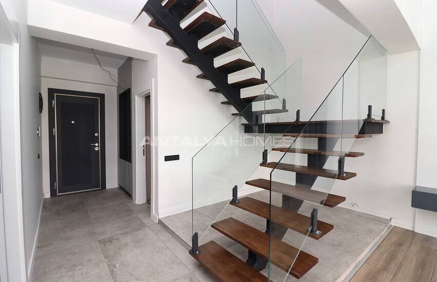 فيلا بحرفية عالية الجودة وإطلالة على المناظر الطبيعية في مرسين 16