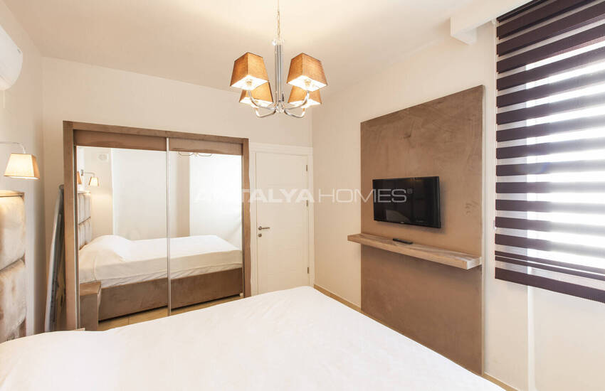 Apartments in Comprehensive Project Close to Sea in Mersin 16