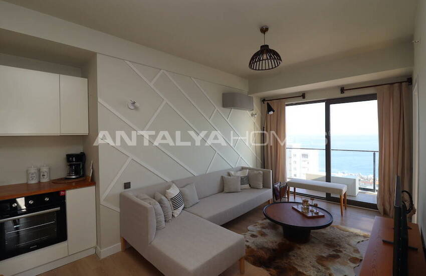 Новые квартиры рядом с морем в Мерсин Аяс 18